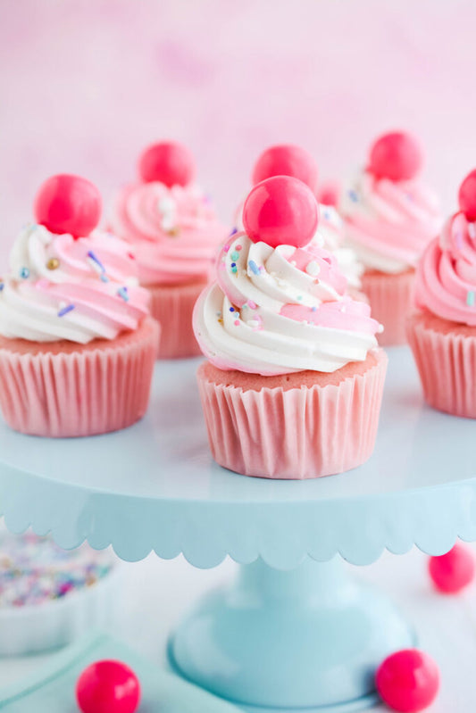Bubblicious Bubblegum Cupcakes with Bubblegum Buttercream Frosting