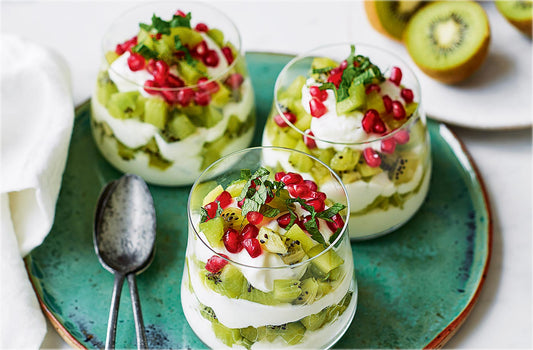 Creamy Kiwi & Coconut Parfait – Refreshing No-Bake Kiwi Dessert Cups