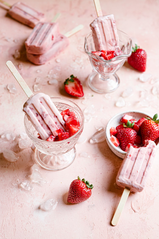 Caramelized Strawberry Creamsicles – Creamy & Fruity No-Bake Strawberry Dream Pops