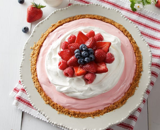Easy No‑Bake Strawberry Creamsicle Pie – Nostalgic Frozen Cookie Crust Dessert
