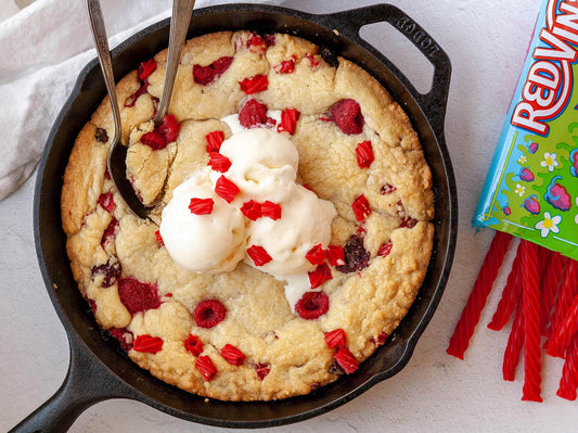 Red Vines Giant Skillet Cookie – Gooey Raspberry & Licorice Candy Skillet Dessert