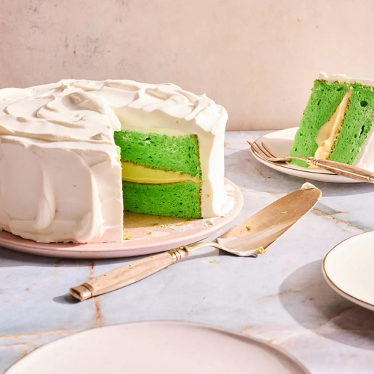 Fluffy Pandan Chiffon Cake Recipe (Using Pandan Extract)