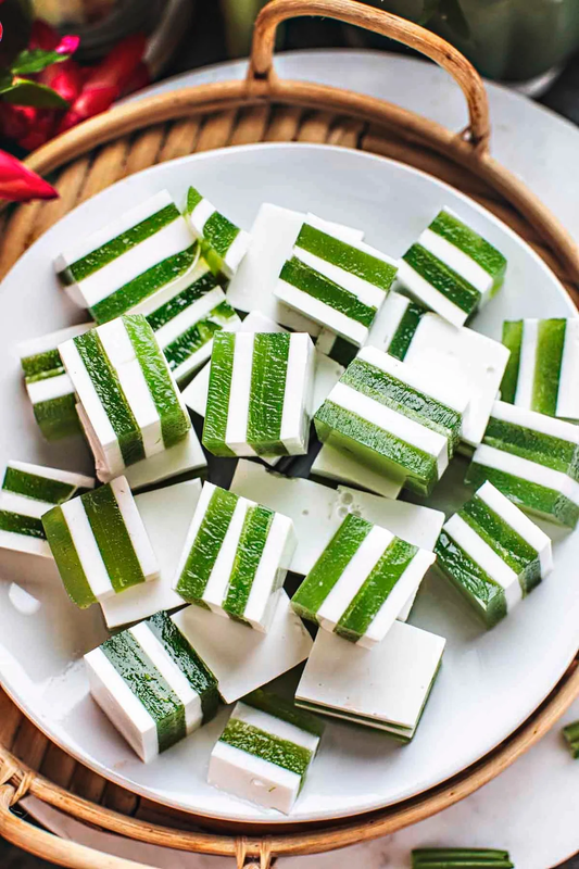 Easy Pandan Coconut Jelly (Vegan & Dairy-Free)