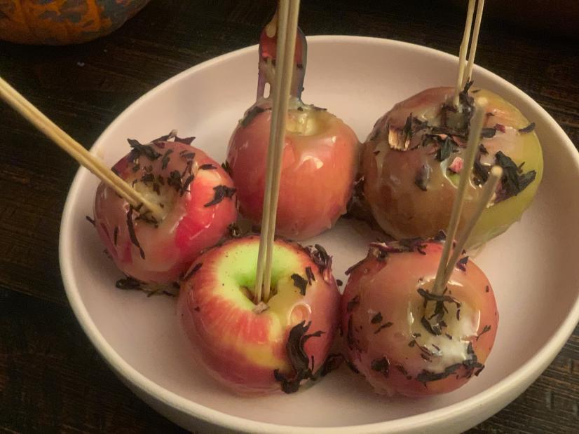 Hibiscus Caramel Apples
