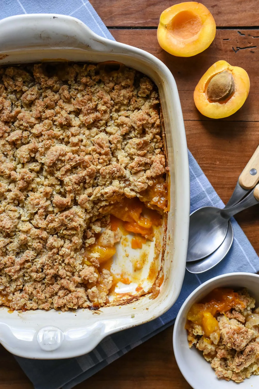 Rustic Fresh Apricot Crisp – Easy Summer Apricot Dessert with Oat Topping