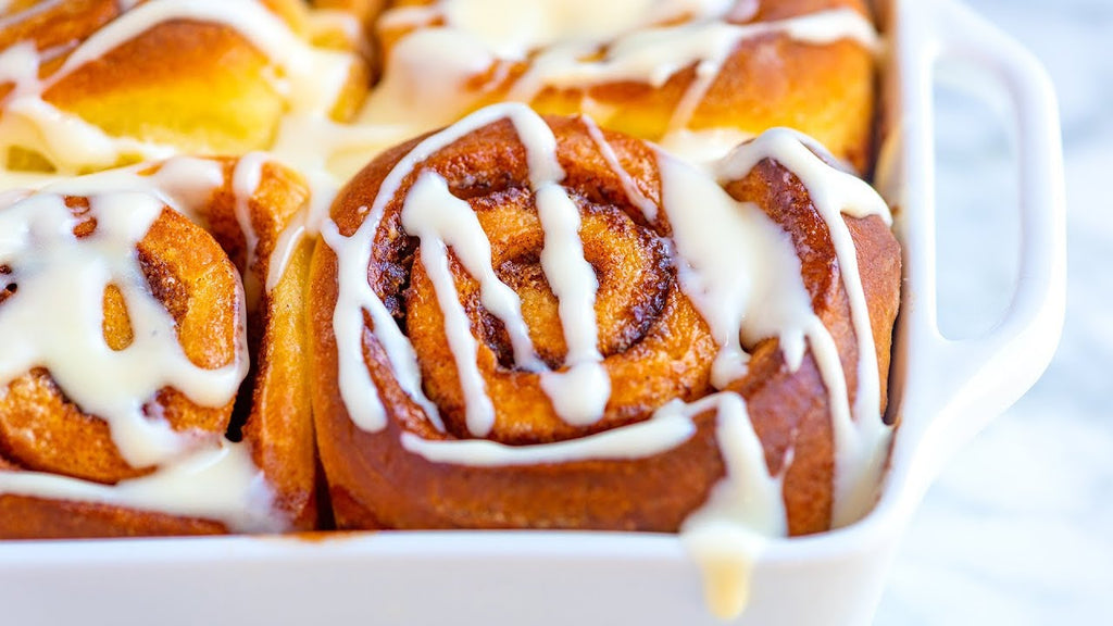 Best-Ever Homemade Cinnamon Rolls – Soft, Gooey, Irresistible Classic Recipe