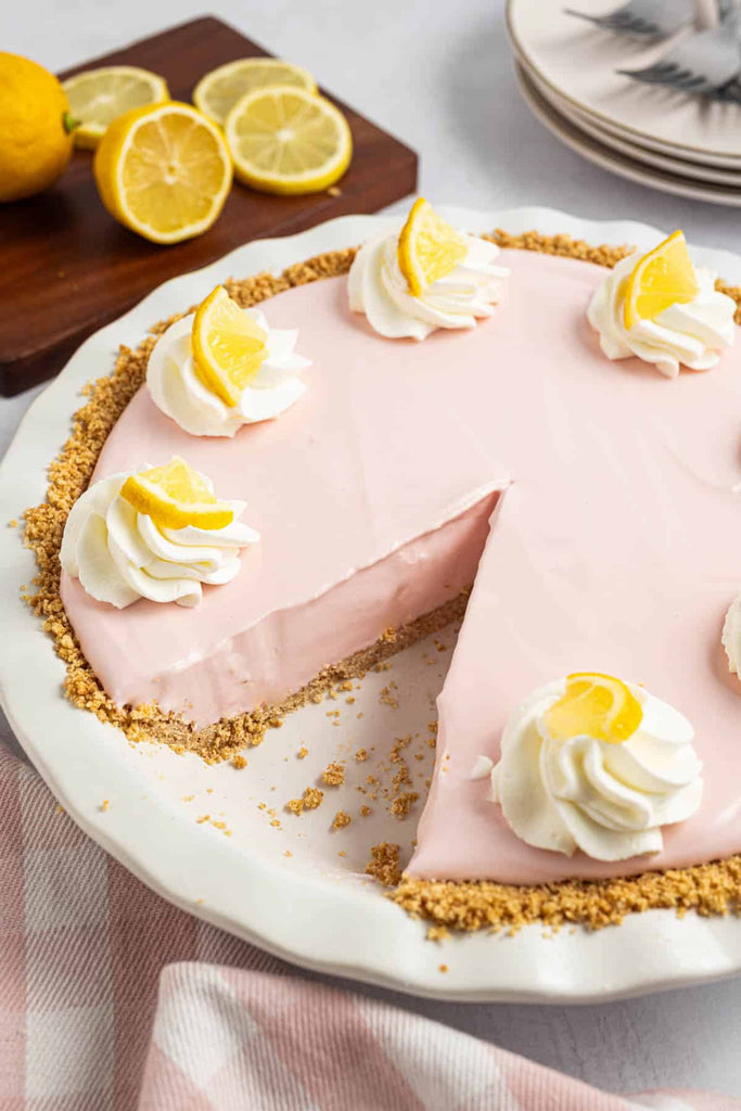 Silky Pink Lemonade No‑Bake Pie with Pink Lemonade Flavor Extract – Light & Refreshing Dessert