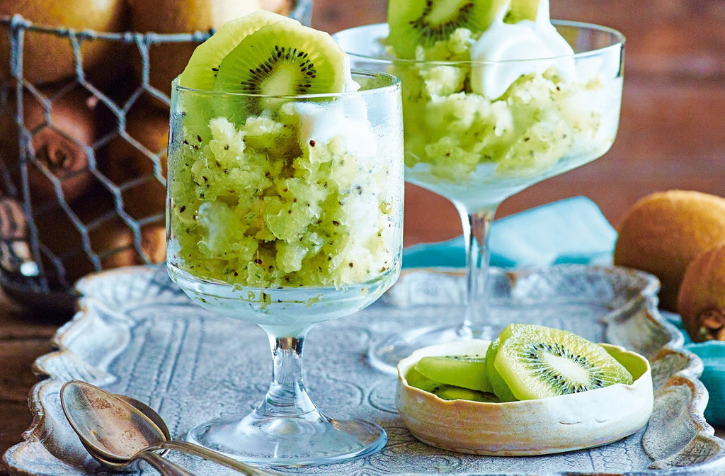 Chilled Kiwi Granita with Kiwi Flavor Extract – Refreshing Summer Ice