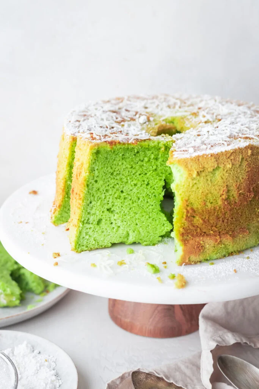 Fluffy Pandan Chiffon Cake Recipe (Using Pandan Extract)